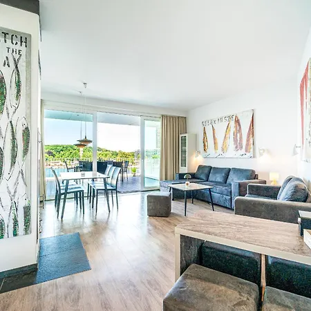 Promenadenvilla 03 11 * Lübeck