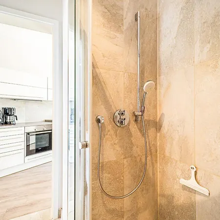 Promenadenvilla 03 11 * Lübeck